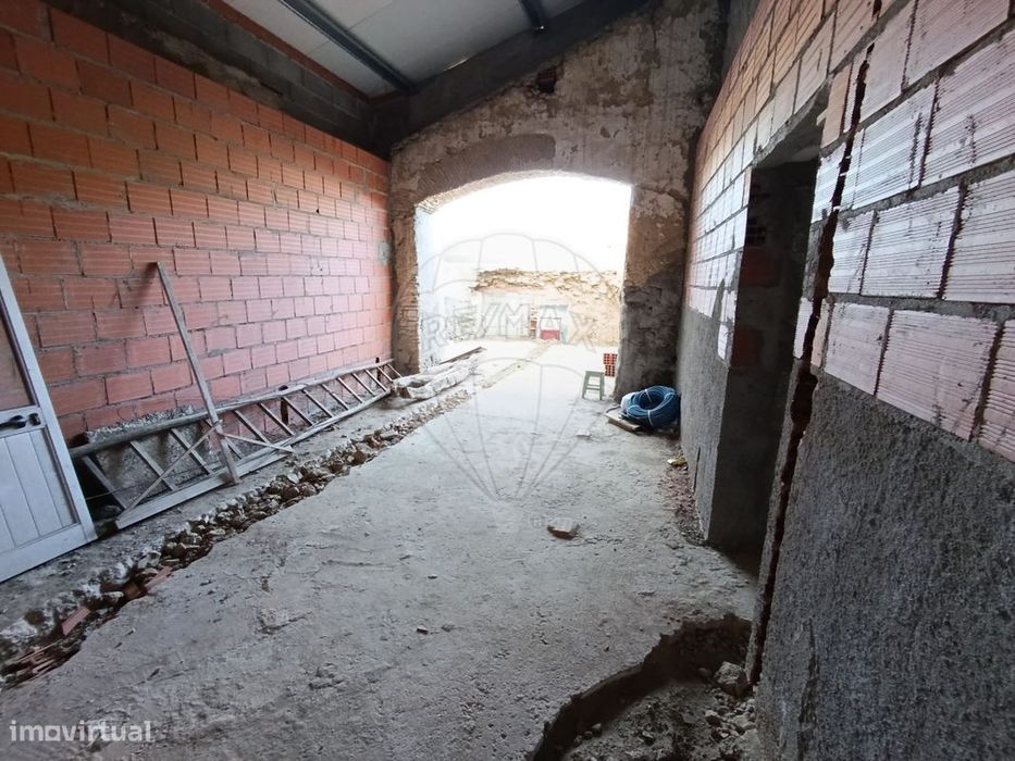 Moradia T2 para venda