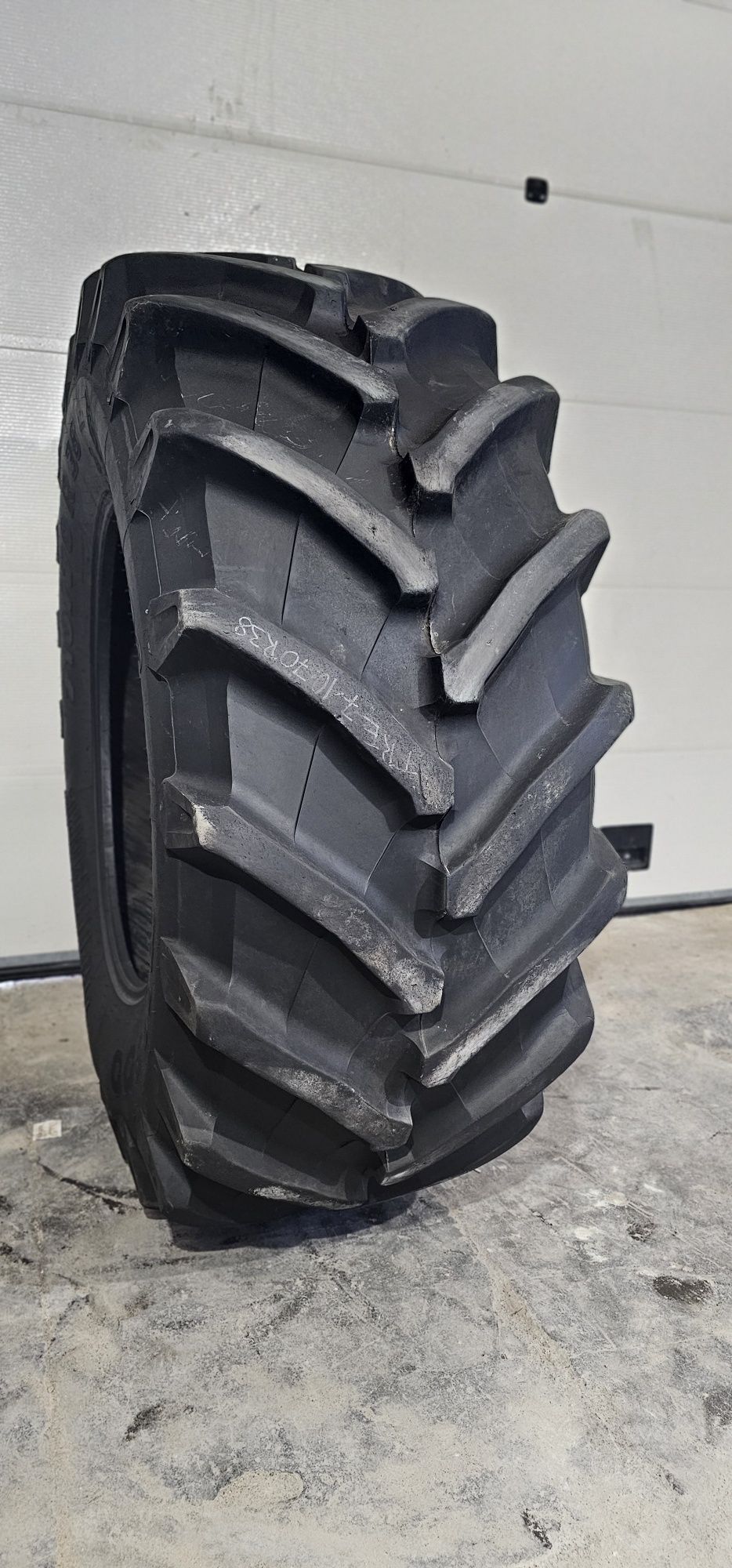 Trelleborg 710/70r38 bez napraw 4,5cm BIEŻNIKA