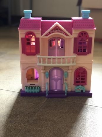 Дитячий будинок ляльковий