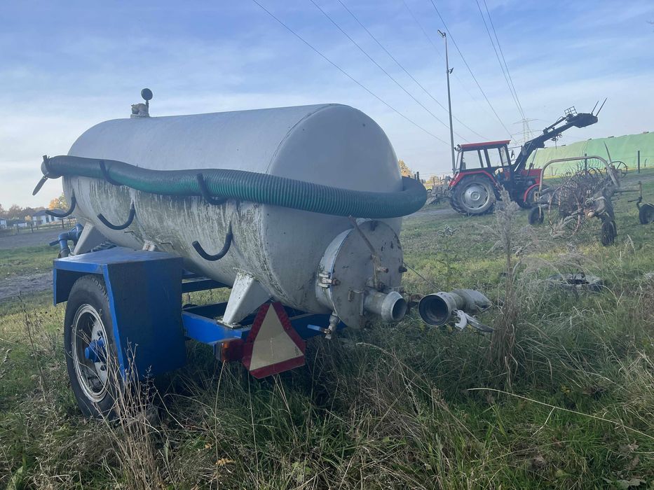 Beczka na wodę z pompą