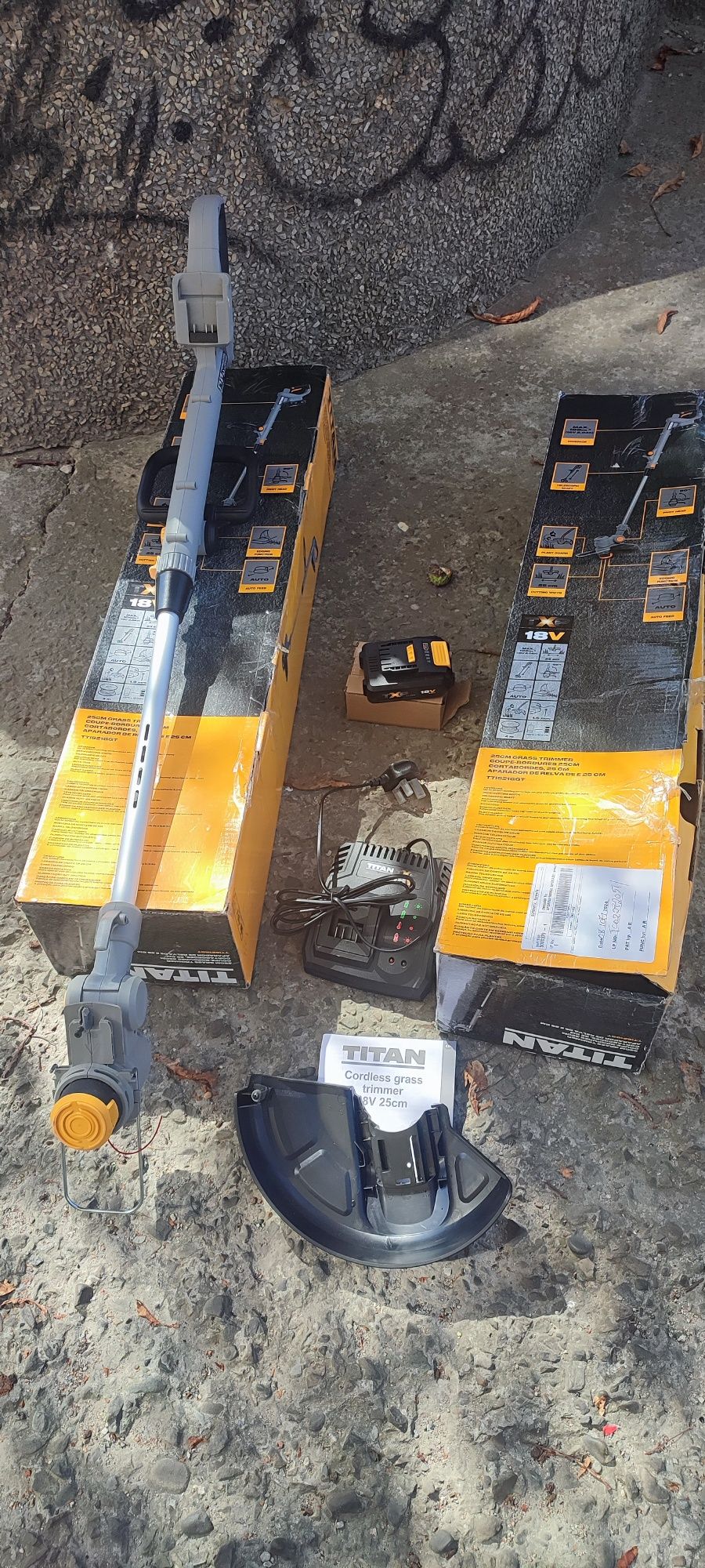 Газонокосарка трімер акумуляторна з Англії