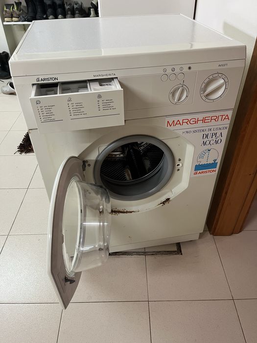 Maquina de lavar roupa