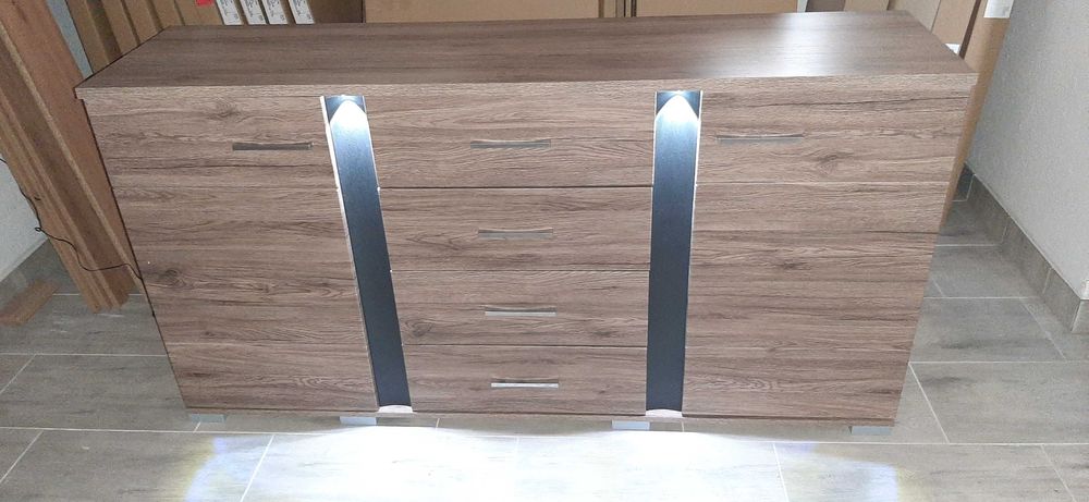 Komoda spot2 170 cm dostępne od ręki 44 szt