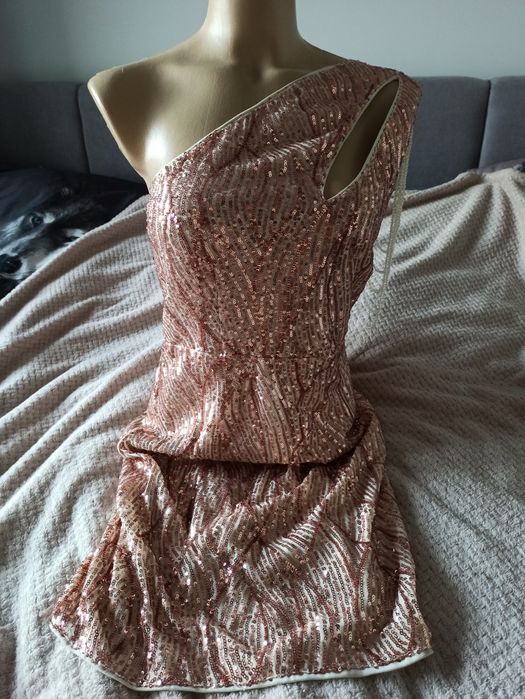 Sukienka nowa bez metki w cekiny