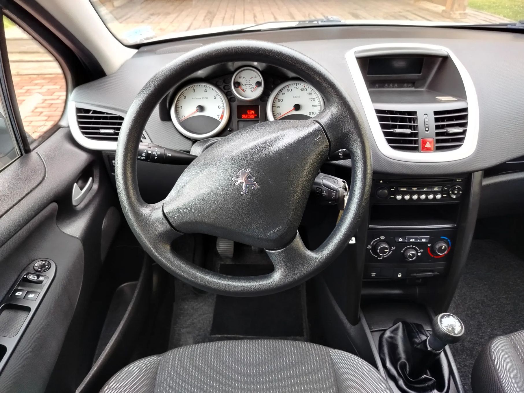 Peugeot 207 Lift* 1.4 8v * zwykły silnik * Stan idealny * Super wersja * z Niemiec