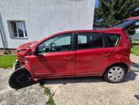 Nissan Note Auto po wypadku, uszkodzone.