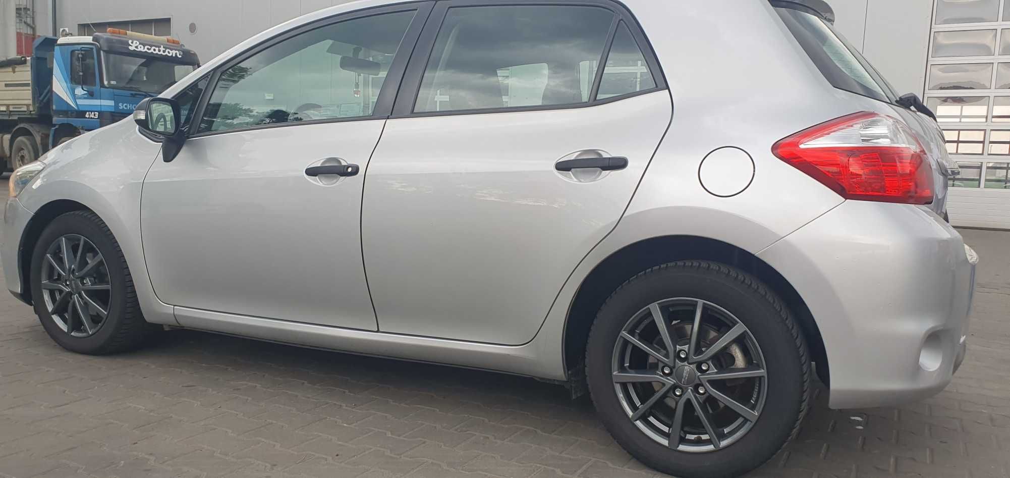 Sprzedam Toyota auris