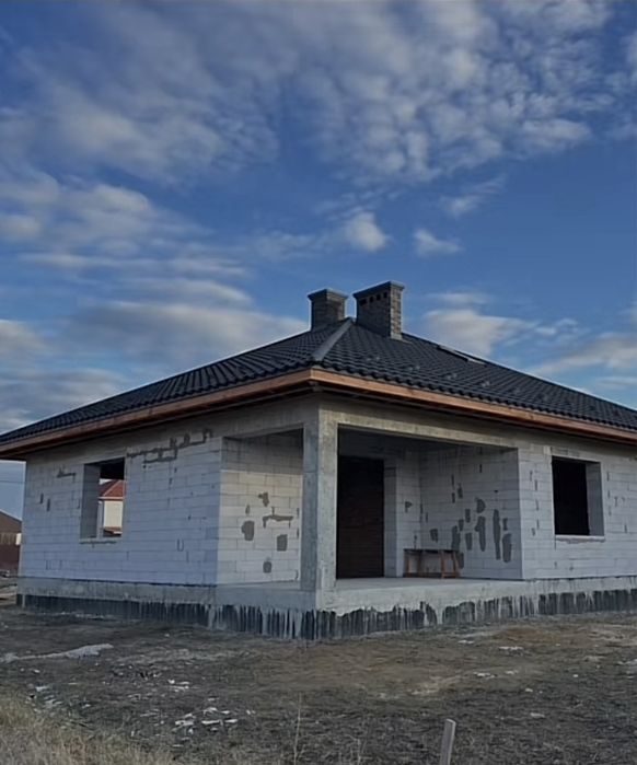 Виконуємо  будівельні роботи