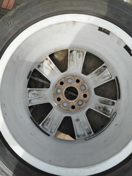 Alufelgi 5x12 z Audi A6 z oponami.