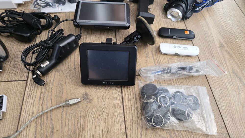 Zestaw elektroniki. Wyprzedaż garażowa cały zestaw w tej cenie