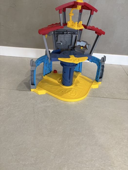 Baza psi patrol Dino