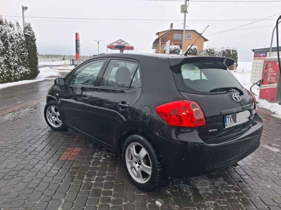 Sprzeda ładna Toyotę Auris