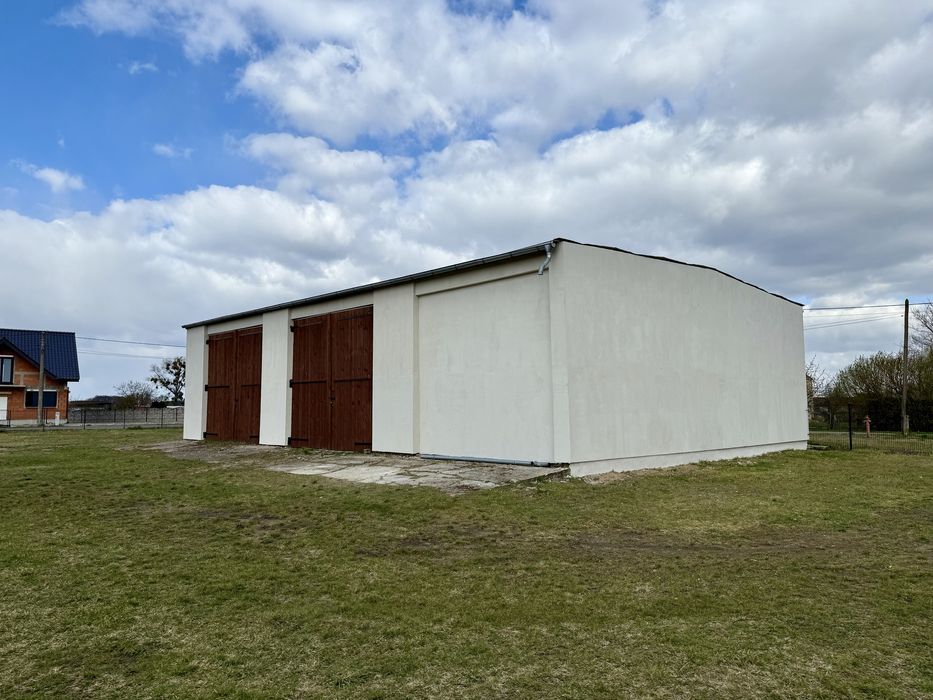 Sprzedam nieruchomość dworek w parku ze stawem