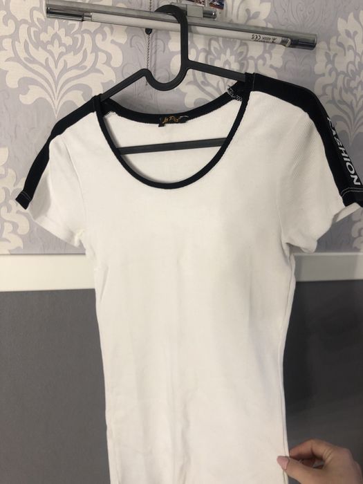 Zestaw bluzek/koszulek dla młodzieży 8szt stonowane kolory