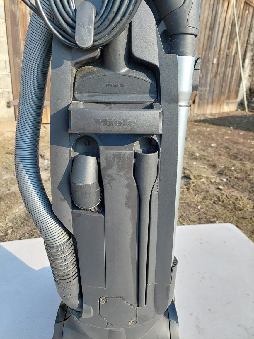 Odkurzacz miele dynamic U1