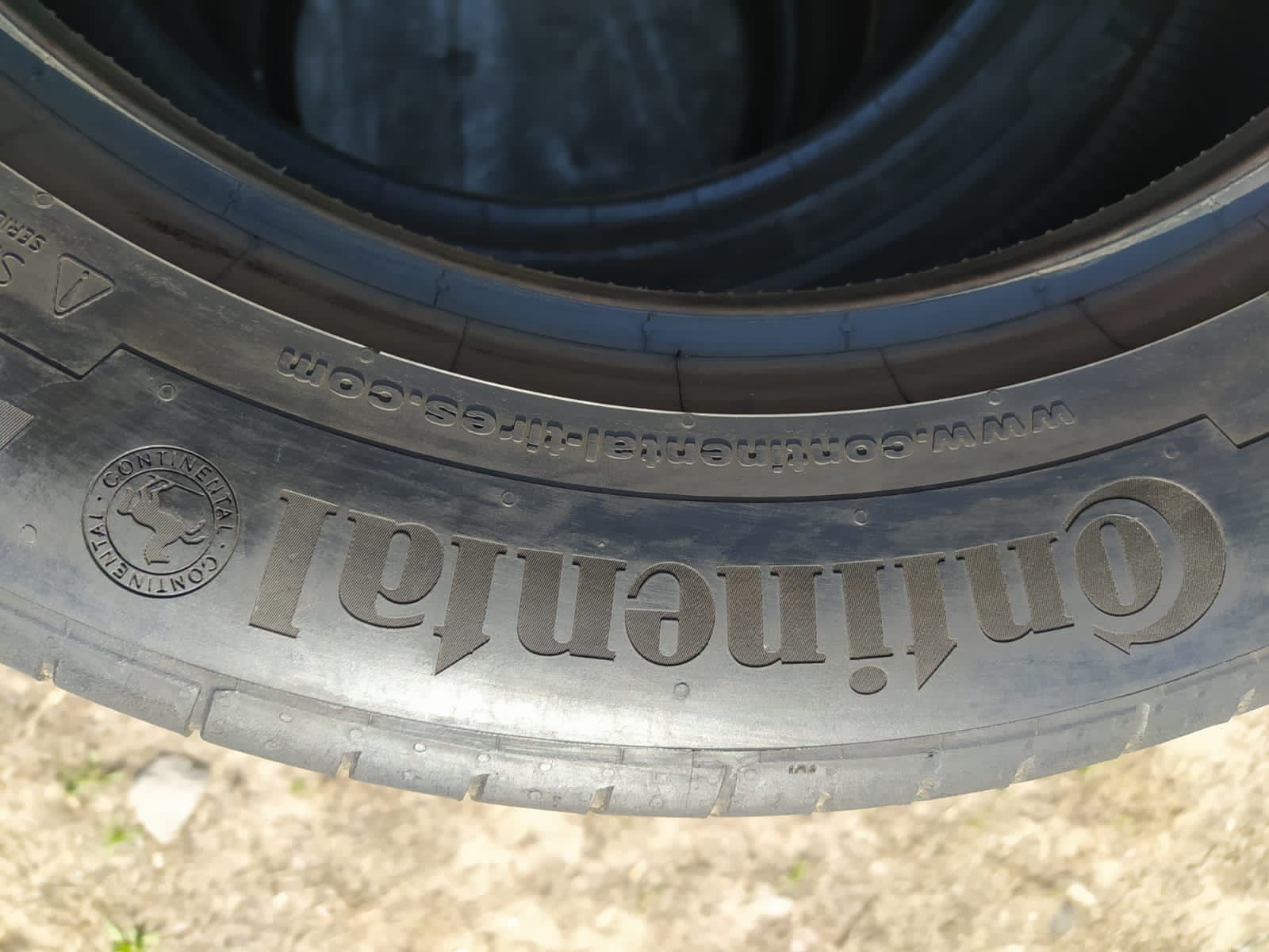 Шины 235/55 R18 Continental резина лето