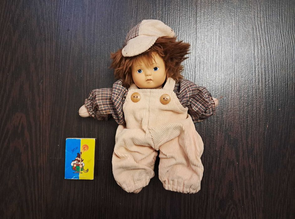 Кукла фарфоровая немецкая Малыш в вельветовых штанах