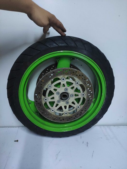 Koło przednie Kawasaki ZZR 1200 02do05 17x3,5 Felga opona tarcze