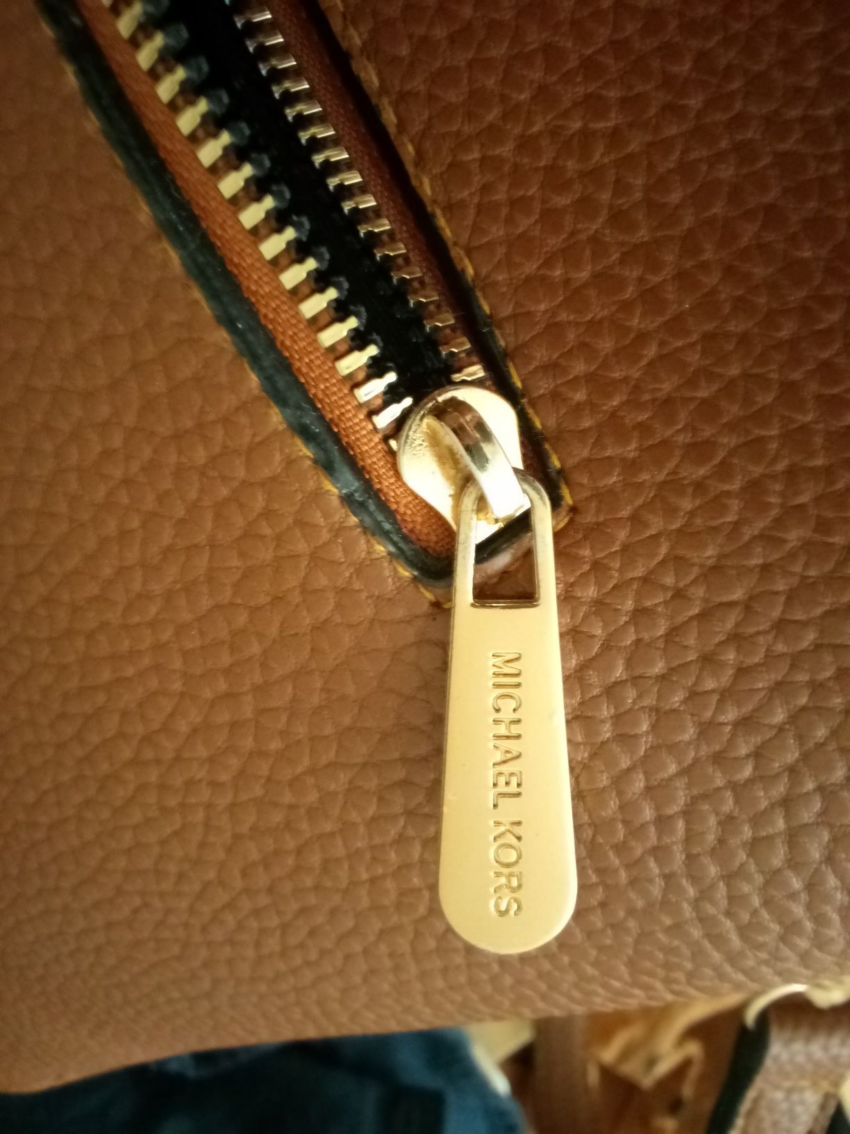 Skórzana torebka Michael Kors