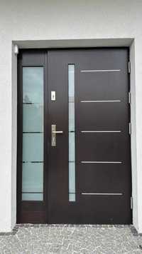 Drzwi drewniane zewnętrzne dębowe firmy Wiatrak szer 135 cm