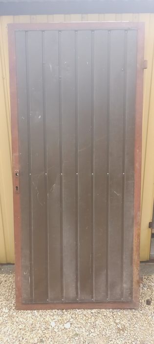 Drzwi budowlane lewe