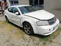 Dodge Avenger uszkodzony