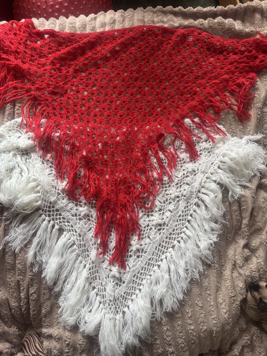 Хустка вʼязана велика бахрома