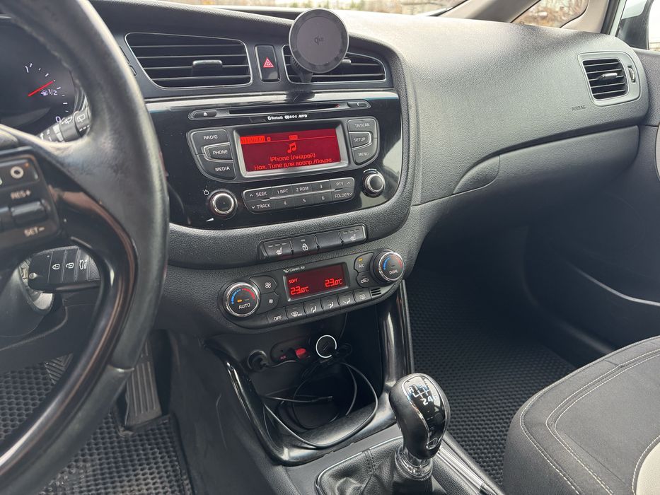 Kia Ceed JD SW 1.6 CRDi