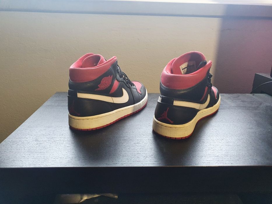 Air Jordan 1 mid black gym red white