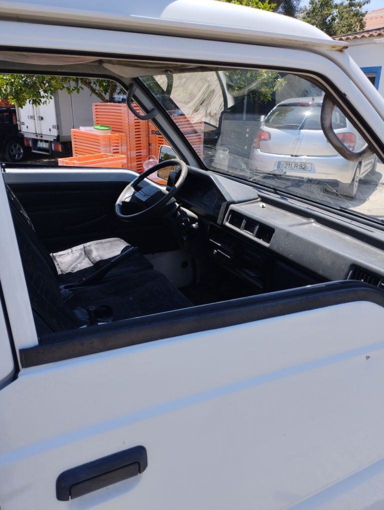 Mitsubishi L300 2.5 Turbo Isotérmica