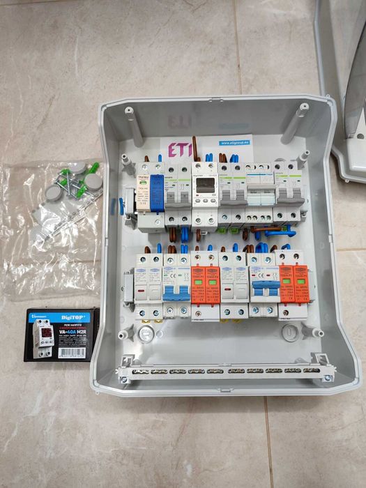 Готовий щиток захисту інвертора 1 фаза/ Deye 5-12 кВт AC+DC