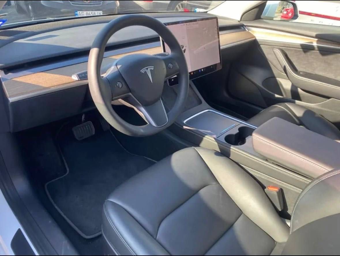 Tesla Model 3 2021 пробег 4тыс Рассрочка/Обмен