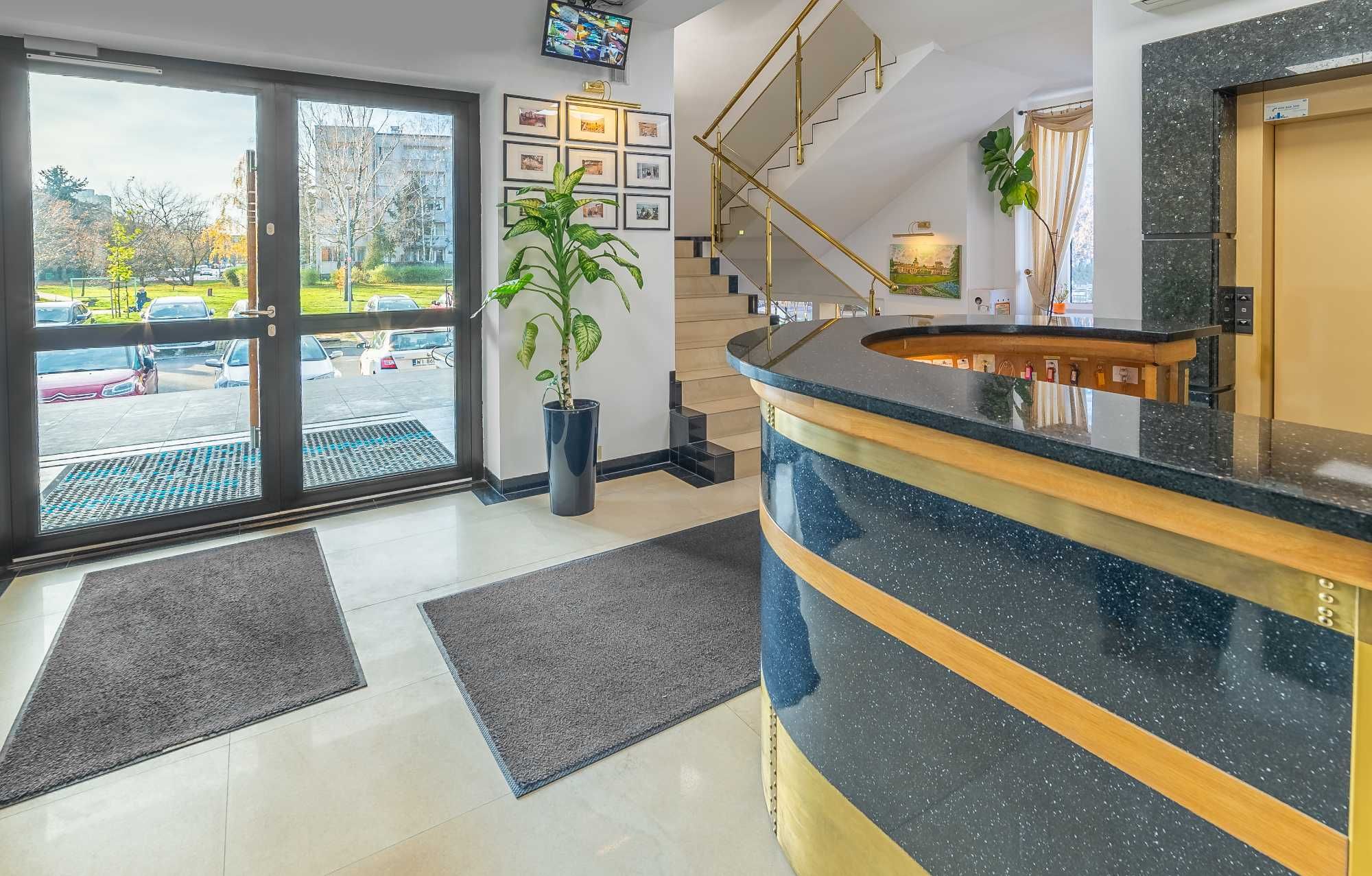 Lokal biurowo-usługowy 28 m2 + meble w cenie Wilanów