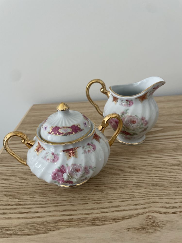 Conj acucareiro mais leiteira porcelana