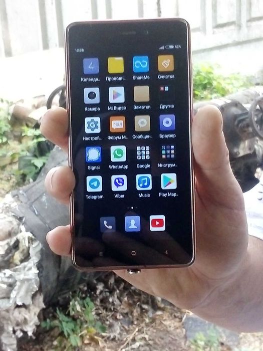 Телефон   Редми 3