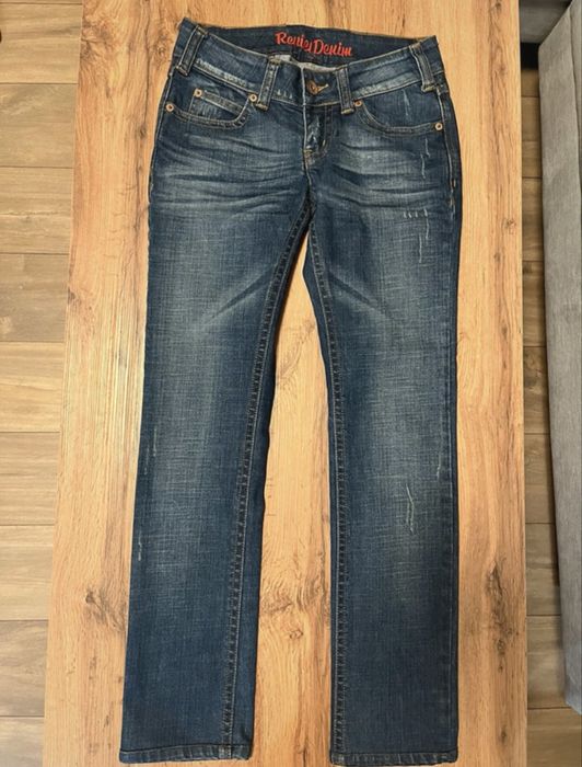 Jeansy marki Review Denim