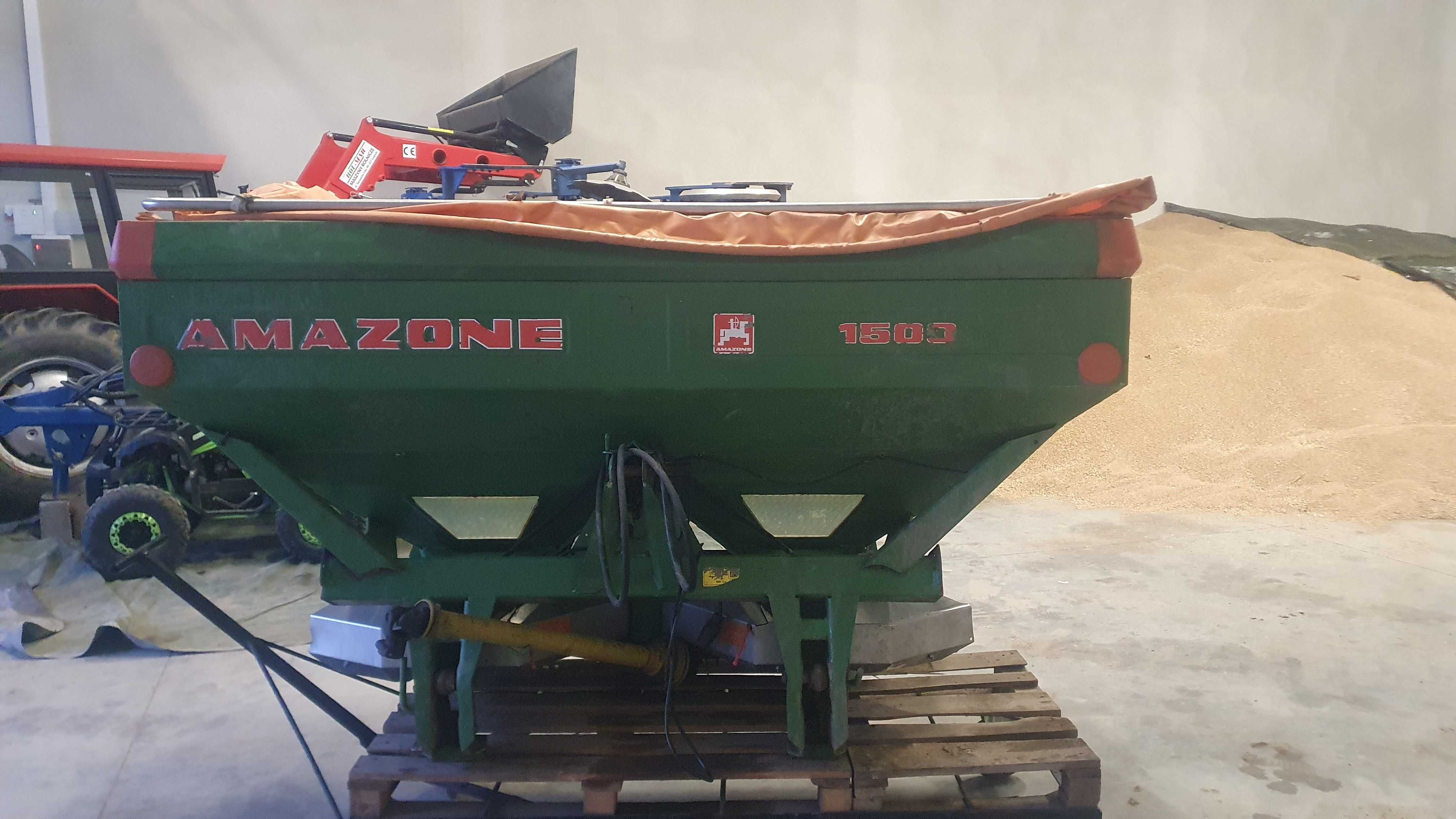Rozsiewacz nawozów AMAZONE ZAM-max