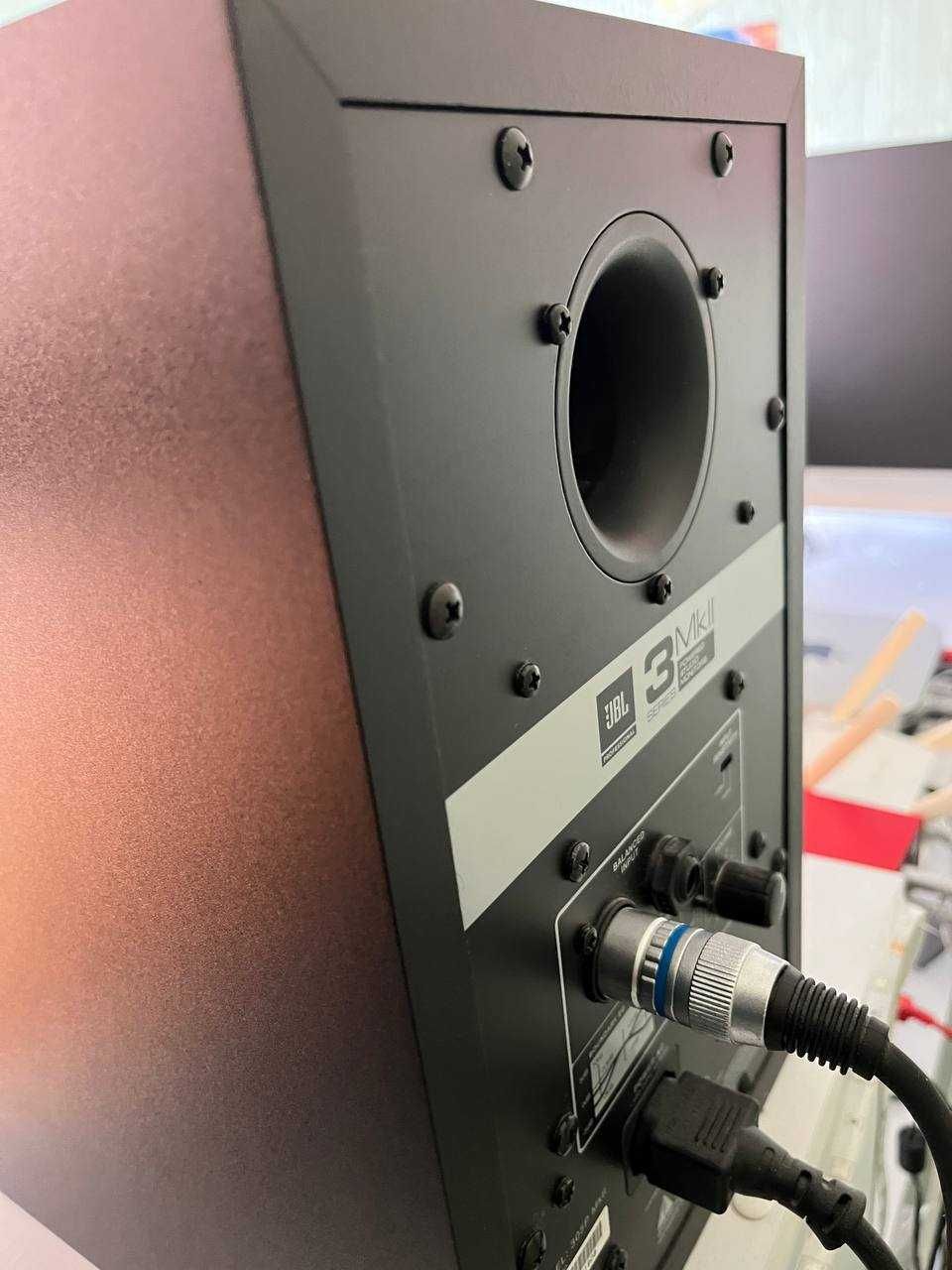 Студійні монітори JBL MKII 3 Series + якісн LXR дроти