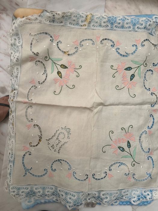 Dobra para lencol em linho e almofadas