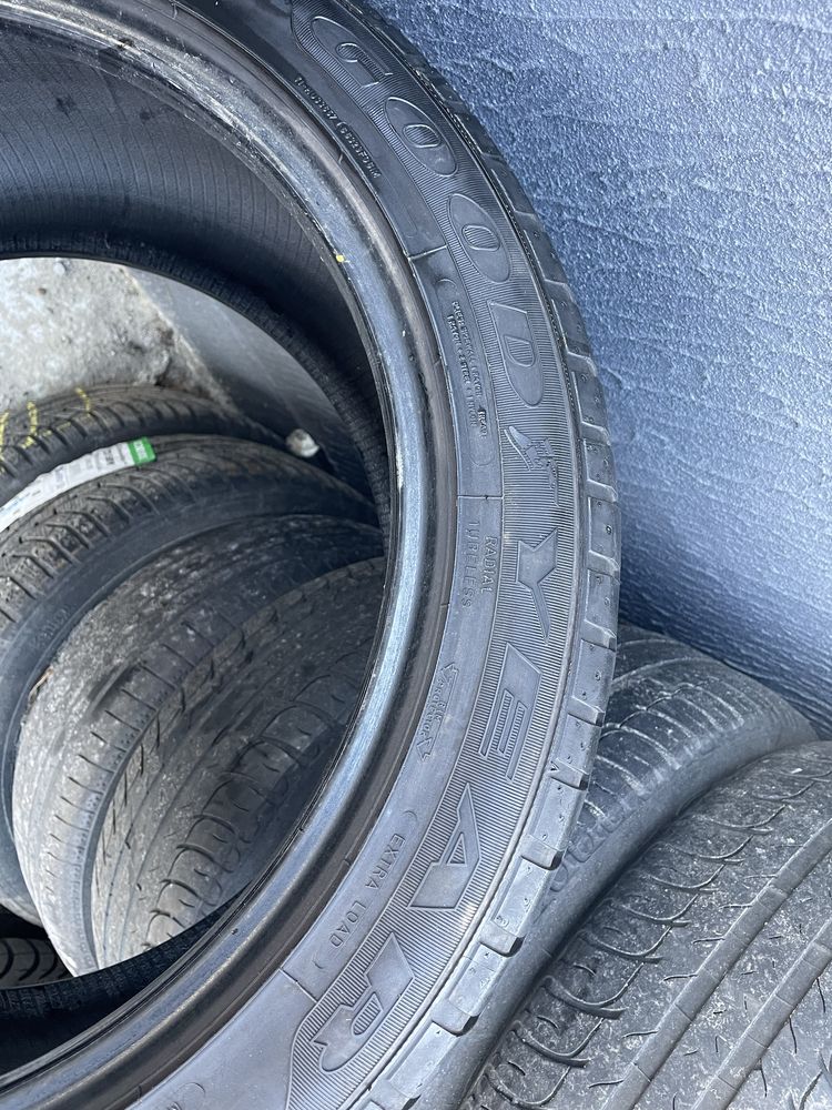 Шини, резина літня 255/45 r19 Goodyear