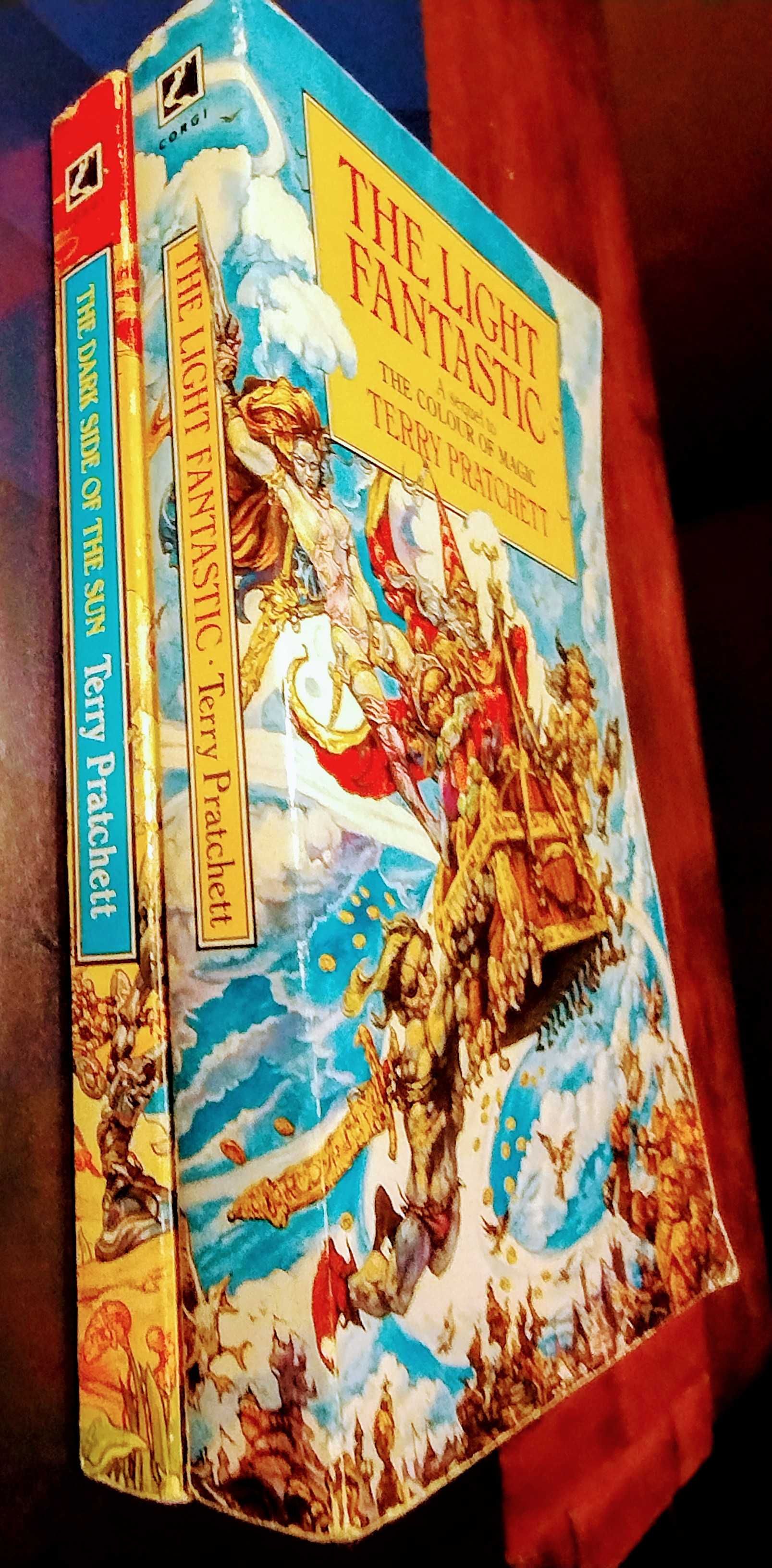 Terry Pratchett the light and the dark się od the sun