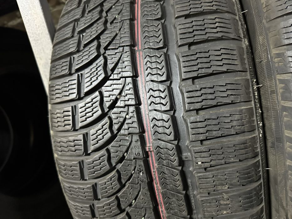 Резина 245/45/19 Nokian R19 зима комплект 95%