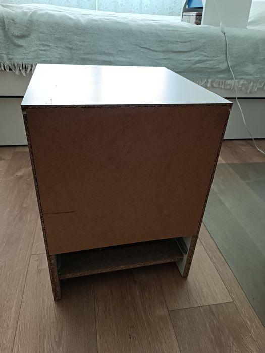 Mesa de cabeceira BRIMNES IKEA