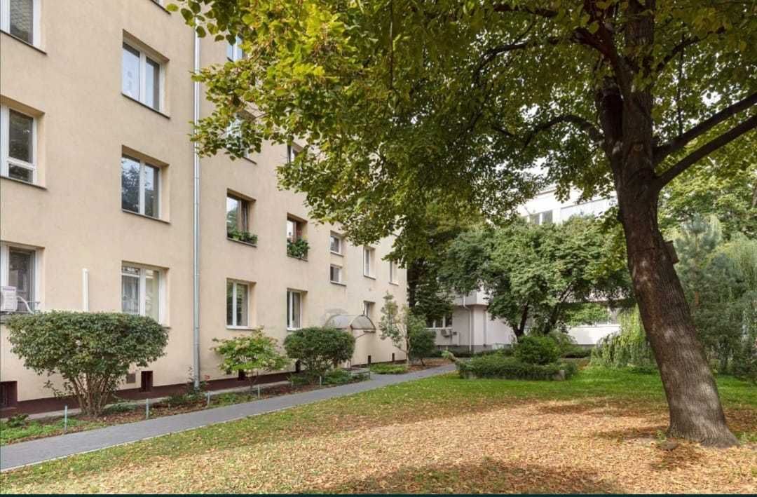 Duży pokój z balkonem/ Big room with balcon Ochota