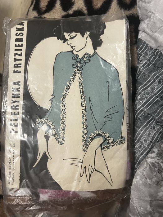 peleryna fryzjerska retro lata 80