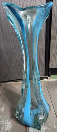 Duży wazon z kolorowego szkła