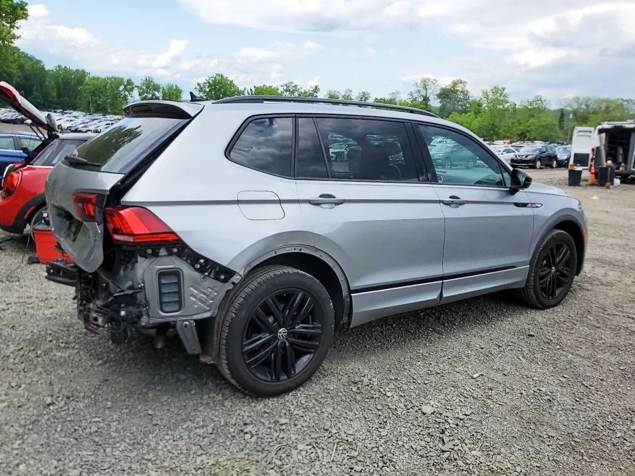 Volkswagen Tiguan 2.0L AWD Automat R-Line