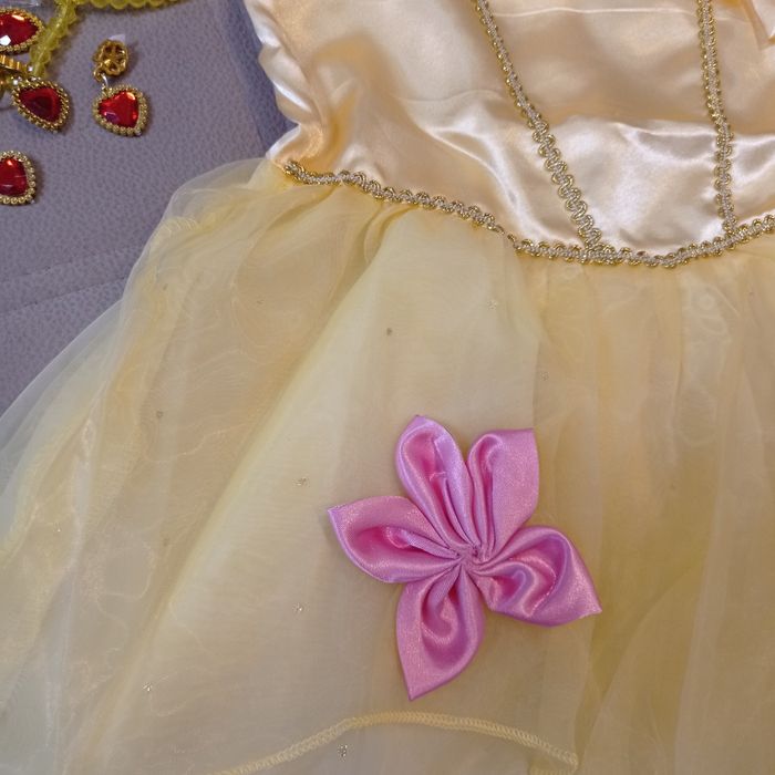 Sukienka strój karnawałowy przebranie księżniczka Bella r.110-116