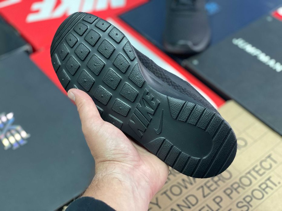 Женские кроссовки Nike Tanjun ОРИГИНАЛ 812655-002
