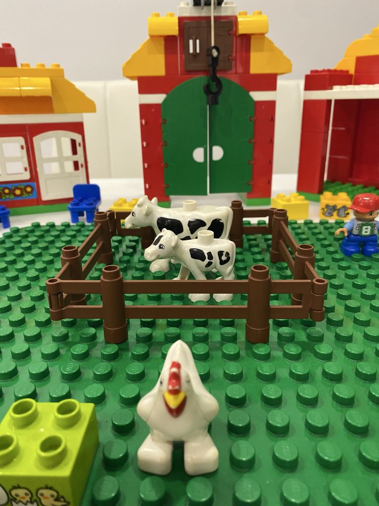Конструктор LEGO Duplo Велика ферма (10525)
